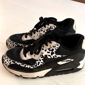 Nike Air Max animal print shoe